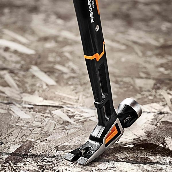 Молоток с изогнутым когтем Fiskars Pro IsoCore&trade; L (1027203) 1027203 фото