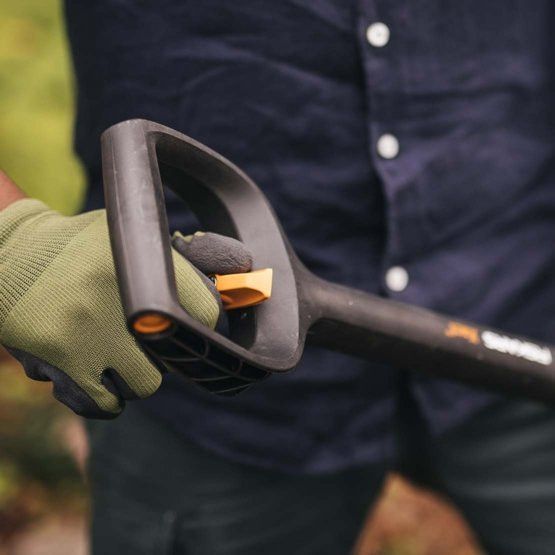 Телескопічна совкова лопата Fiskars Xact (1066734) 1066734 фото