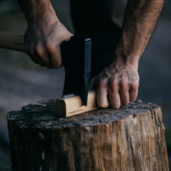 Точило Fiskars для топоров и ножей Norden&trade; 1071898 1071898 фото